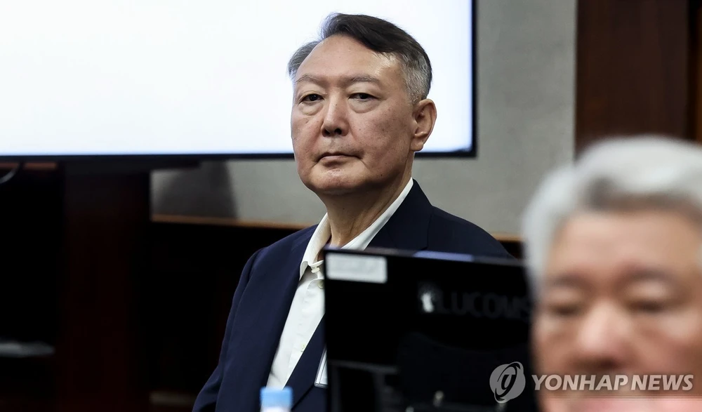 Cụu Tổng thống Hàn Quốc xin lỗi 'vì gây ra đau khổ và tổn thương' sau khi bị kết án chung thân