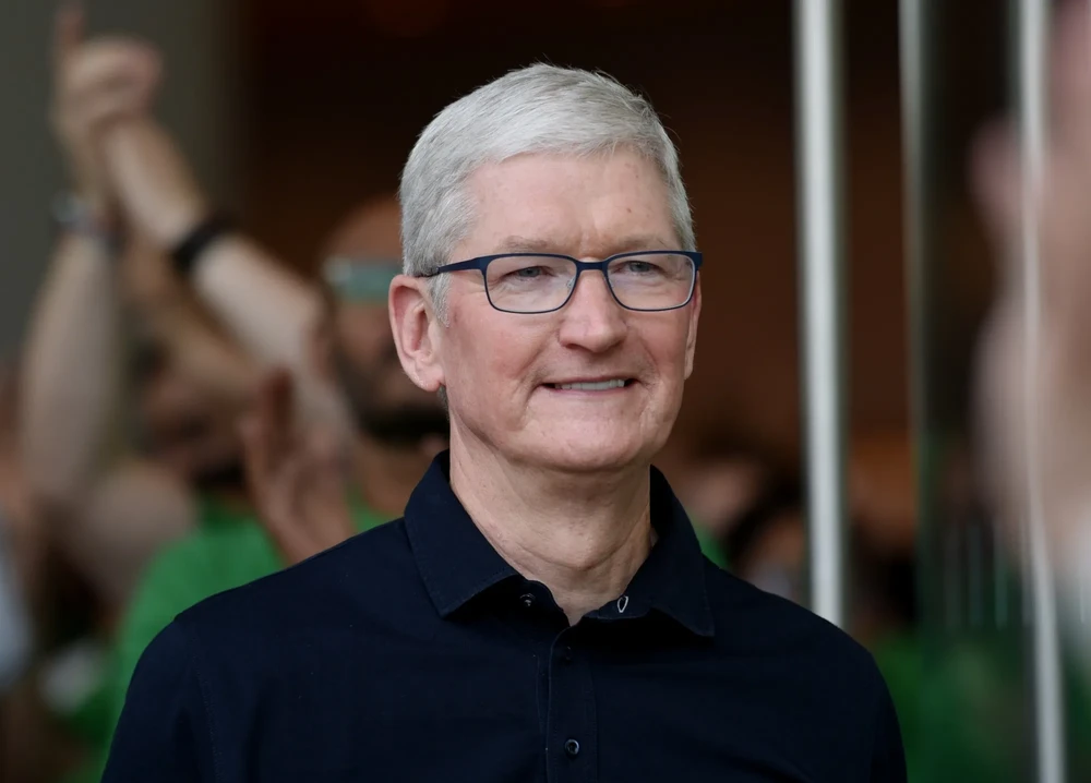 ong-tim-cook-roi-vi-tri-ceo-cua-apple.png