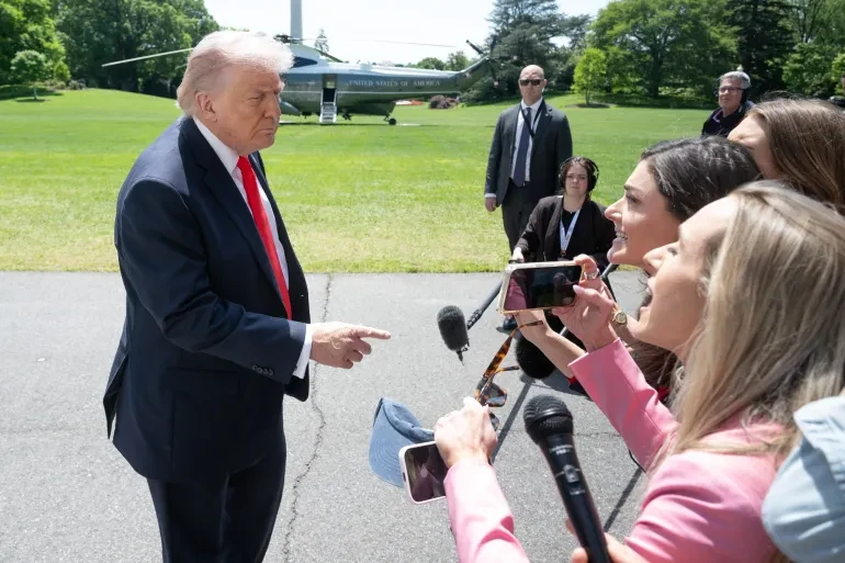 chien-su-trung-dong-ngay-64-ong-trump-khong-hai-long-voi-de-xuat-dam-phan-moi-cua-iran.png