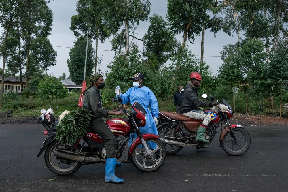 chdc-congo-xuat-hien-ca-nhiem-ebola-xa-tam-dich-lo-ngai-o-benh-lan-rong.png