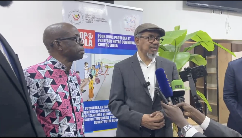 tong-giam-doc-who-den-chdc-congo-khi-so-ca-nhiem-ebola-tiep-tuc-tang-.png