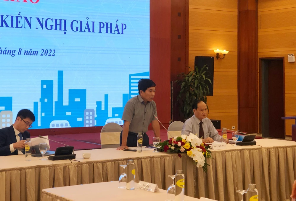 Chủ tịch VACC Nguyễn Quốc Hiệp cho biết sẽ tổng hợp các kiến nghị của nhà thầu để có văn bản kiến nghị Chính phủ, các bộ, ngành vào cuộc xử lý, gỡ vướng cho các nhà thầu. Ảnh: TRỌNG PHÚ