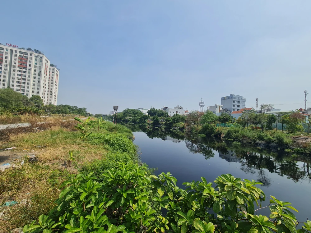 Tuyến kênh thuộc địa bàn quận 12.