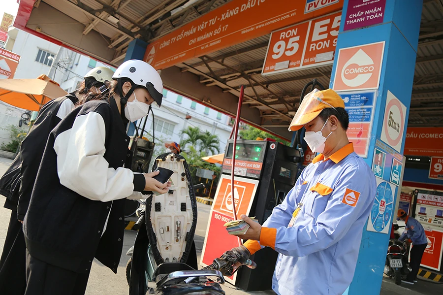 Hóa đơn điện tử theo từng bán lẻ xăng dầu