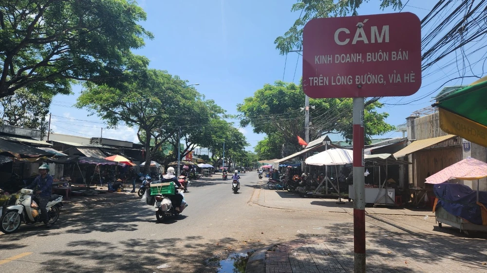 chợ truyền thống.jpg