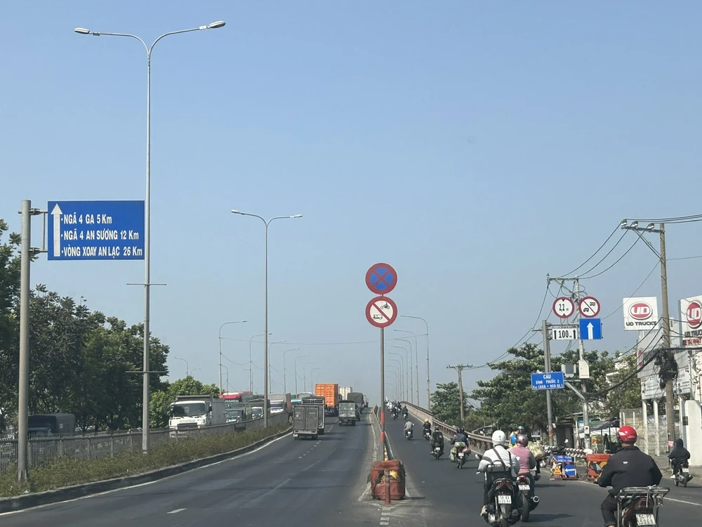 Quốc lộ 1 dự kiến đổi tên đường thành Đỗ Mười, Lê Đức Anh, Lê Khả Phiêu. Ảnh: ĐÀO TRANG