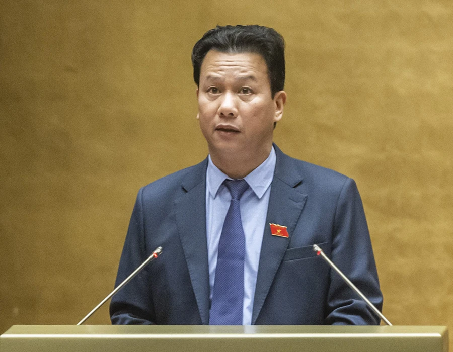 Luật đất đai.JPG