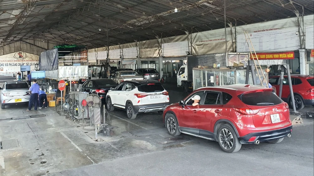 xe kiểm định.jpg