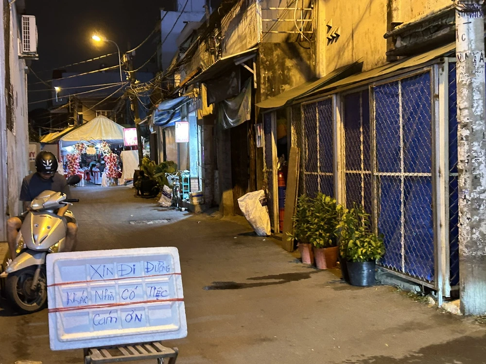 tổ chức đám tang.jpg