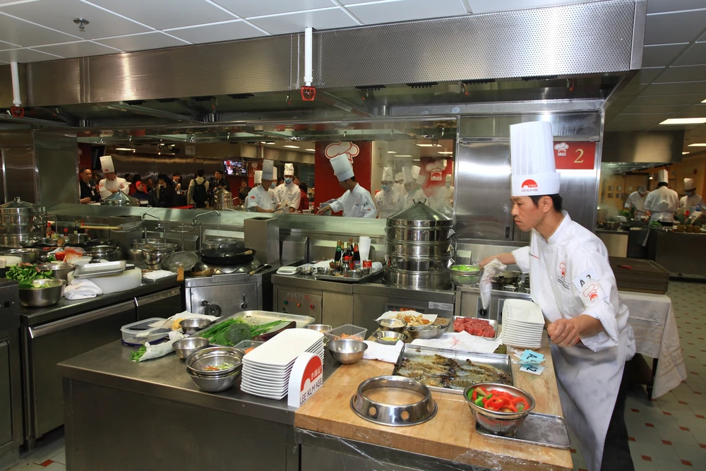 Chàng trai giành giải đầu bếp trẻ quốc tế chỉ với hai món ăn ảnh 1