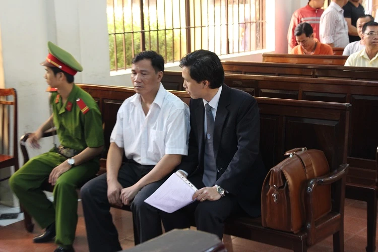 Vụ CSGT trạm Suối Tre bắn chết thượng cấp: Trả hồ sơ để điều tra bổ sung ảnh 13