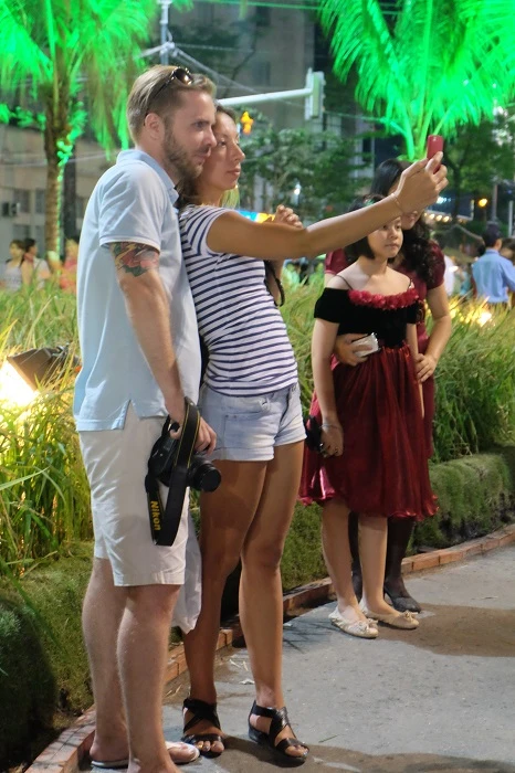 "Vớt vát" trước giờ bế mạc đường hoa Hàm Nghi ảnh 2