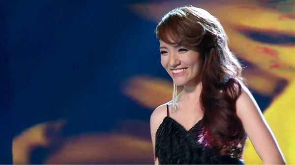 Bố mẹ vỡ nợ, quán quân Vietnam Idol sống tha hương ảnh 1
