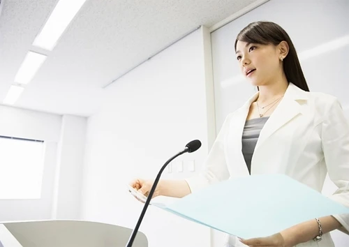 Xốc lại tinh thần ngày hẩm hiu ảnh 2