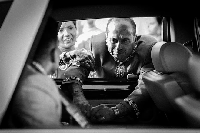 Nước mắt nụ cười của cha trong ngày cưới con gái ảnh 12