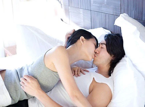 Những thời điểm yêu đương mà mọi cặp đôi đều nên thử ảnh 1