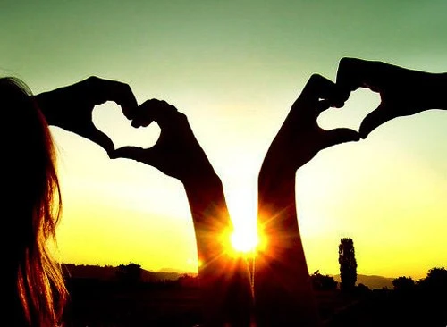 Những quan niệm tình yêu sai lầm nhưng lại rất phổ biến trong giới trẻ ảnh 2