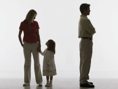 Tháo nhẫn không dễ như ta tưởng ảnh 4