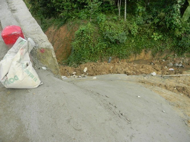 Khắc phục xong sự cố cầu treo 3 tỉ mới xây đã hỏng ảnh 2