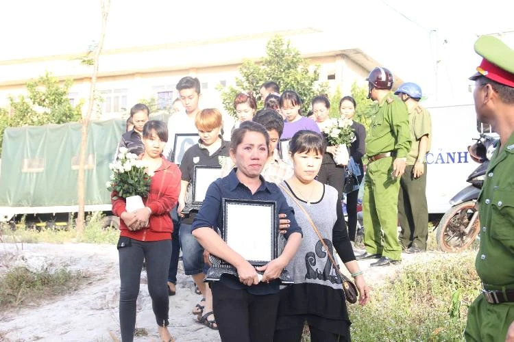 Chùm ảnh: Toàn cảnh phiên tòa xét xử trọng án thảm sát Bình Phước ảnh 4