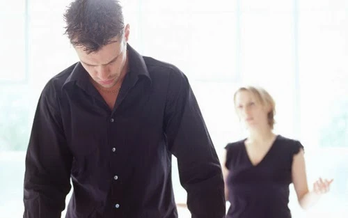 10 biểu hiện của quý ông không nên kết đôi ảnh 3