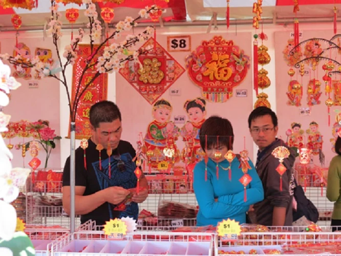 Hà Nội mở chín điểm bán hàng ‘khổng lồ’ phục vụ tết Nguyên Đán ảnh 1