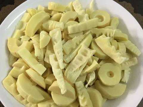 Măng luộc kinh doanh ở TP.HCM “dính” chất vàng O ảnh 1