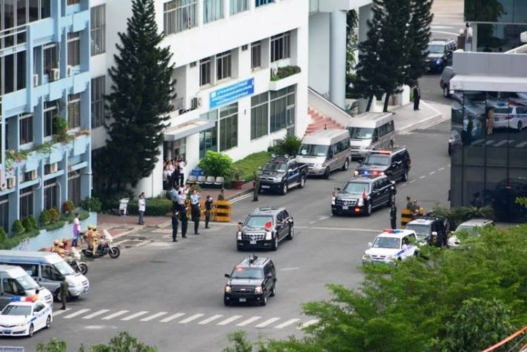 Tổng thống Obama kết thúc ngày làm việc đầu tiên tại TP.HCM ảnh 4