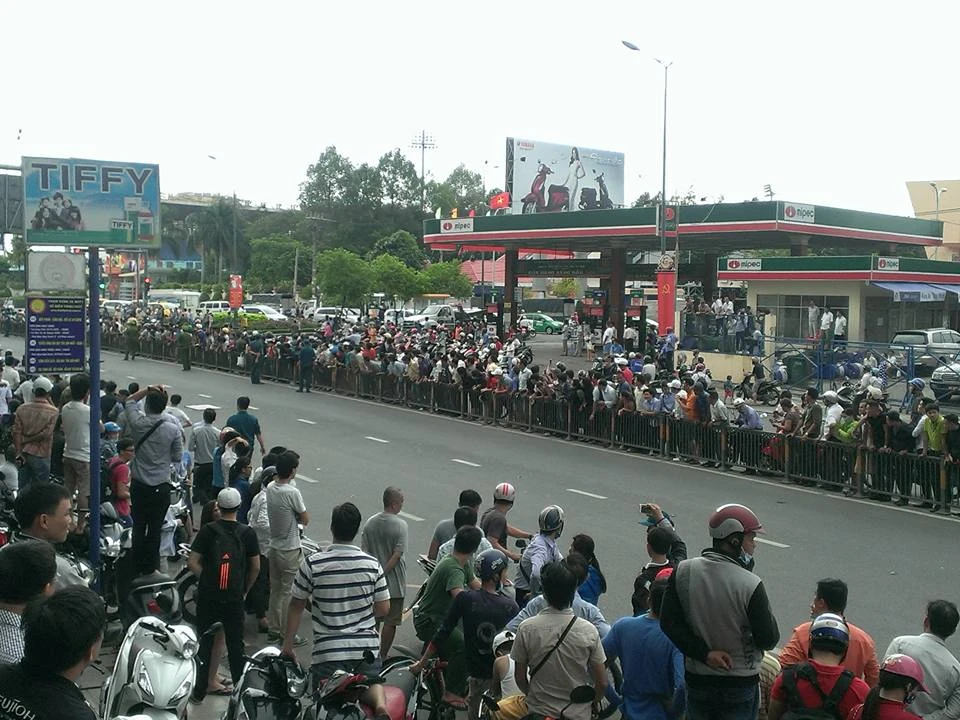 Tổng thống Obama kết thúc ngày làm việc đầu tiên tại TP.HCM ảnh 88