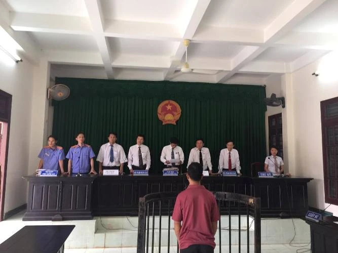 Người từng ba lần được tuyên vô tội lại ra tòa ảnh 1