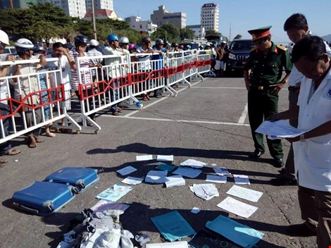 Ghi nhanh về vụ chìm tàu du lịch trên sông Hàn ảnh 5