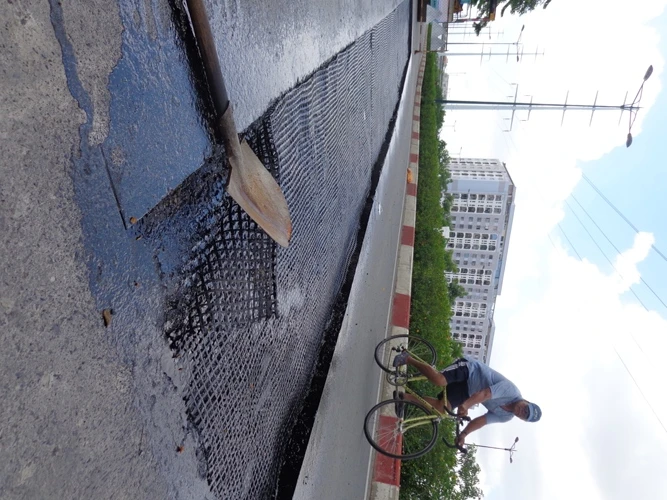 Chuyên gia phân tích những vết nứt 'lạ' trên đường Phạm Văn Đồng ảnh 9