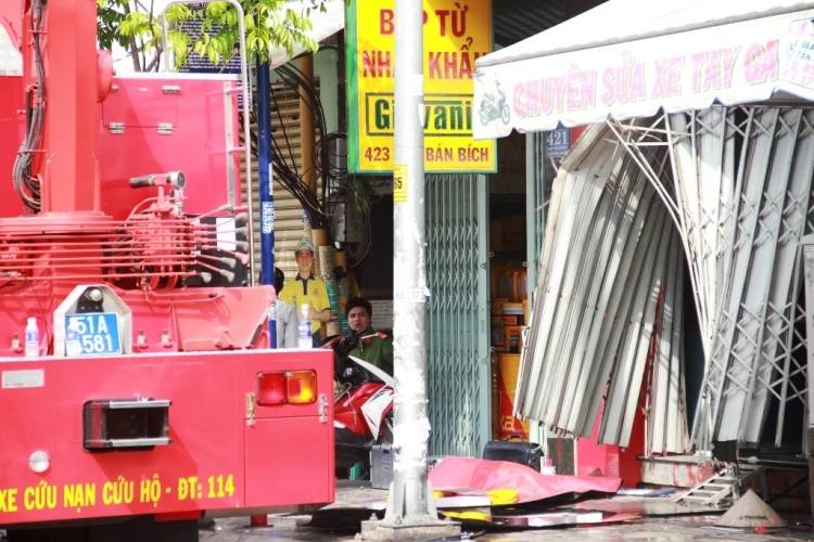 Toàn cảnh vụ cháy lớn giữa đêm ở quận Tân Phú ảnh 4