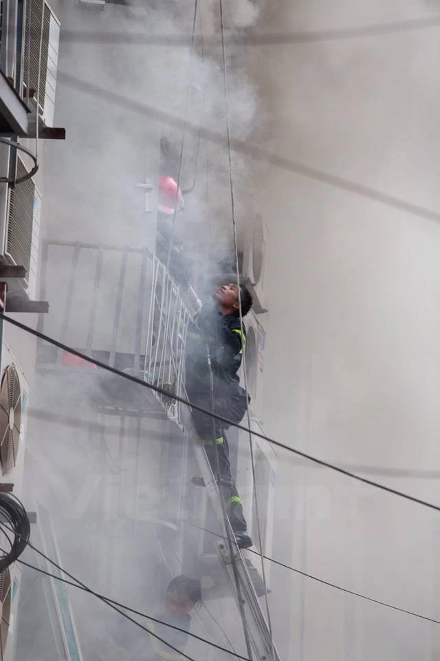 Cháy dữ dội quán karaoke: 'Cứu các bạn tôi với!' ảnh 17 Cháy dữ dội quán karaoke: 'Cứu các bạn tôi với!' ảnh 17