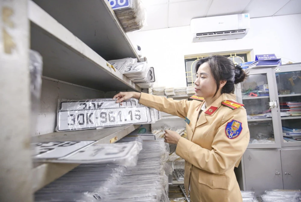 Biển số xe các địa phương được giữ nguyên. Ảnh PHI HÙNG