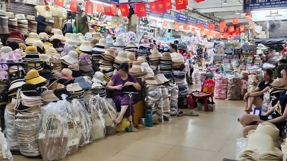 Cần làm rõ khái niệm “hộ kinh doanh” bởi hiện nay khái niệm này đã không còn phù hợp với tình hình thực tiễn. Ảnh: MT