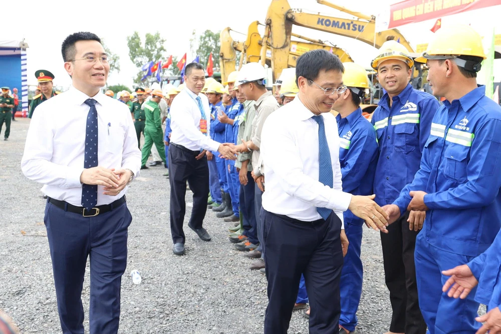 cao toc Long Thanh.jpg