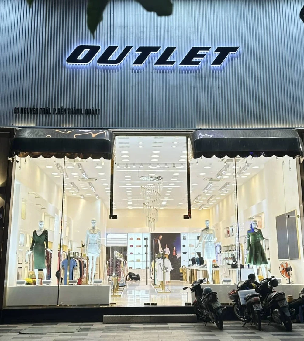 Outlet-Nguyen-Trai-1.jpeg