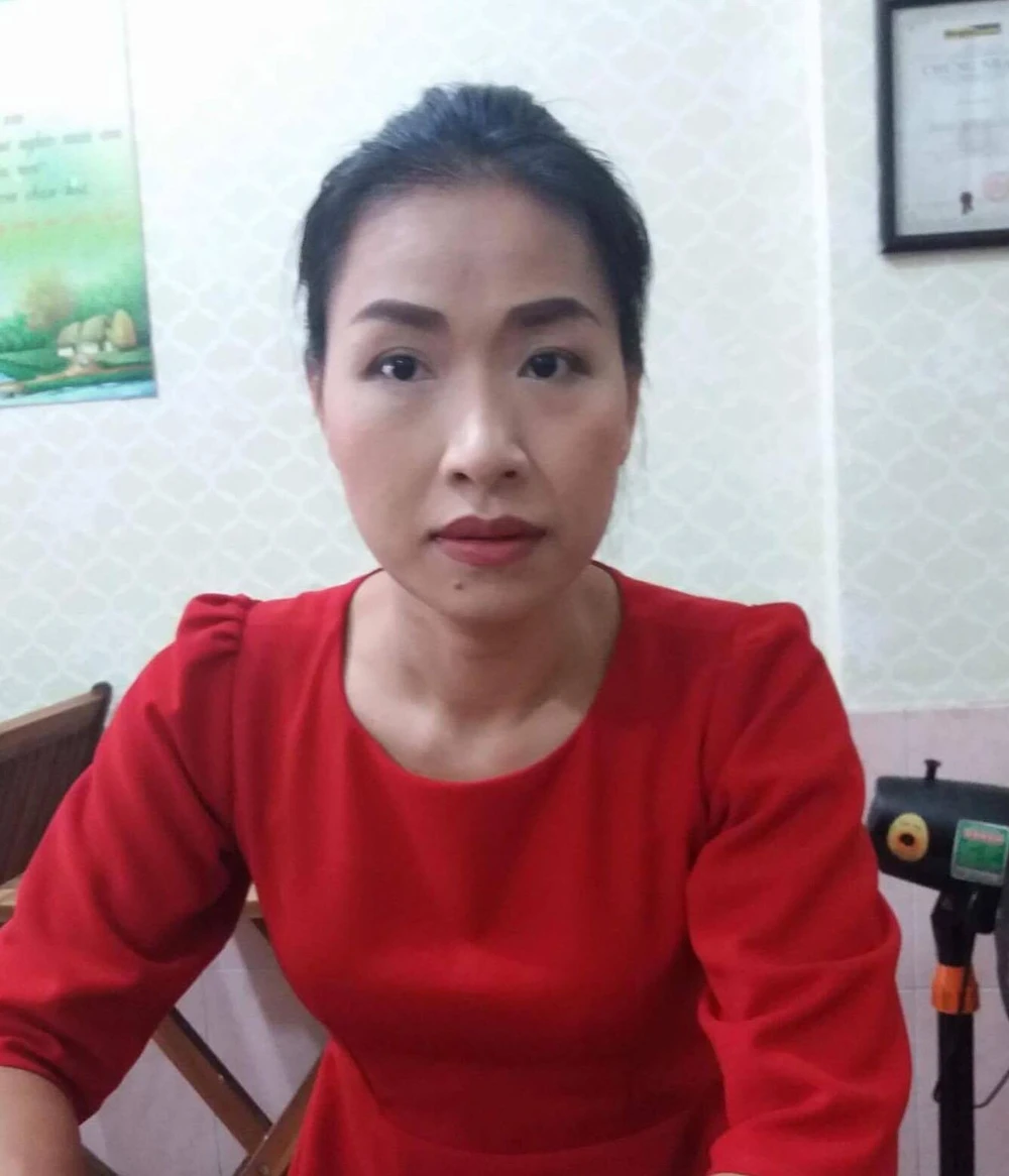 Phạt nữ tiếp viên hàng không vì không giao con