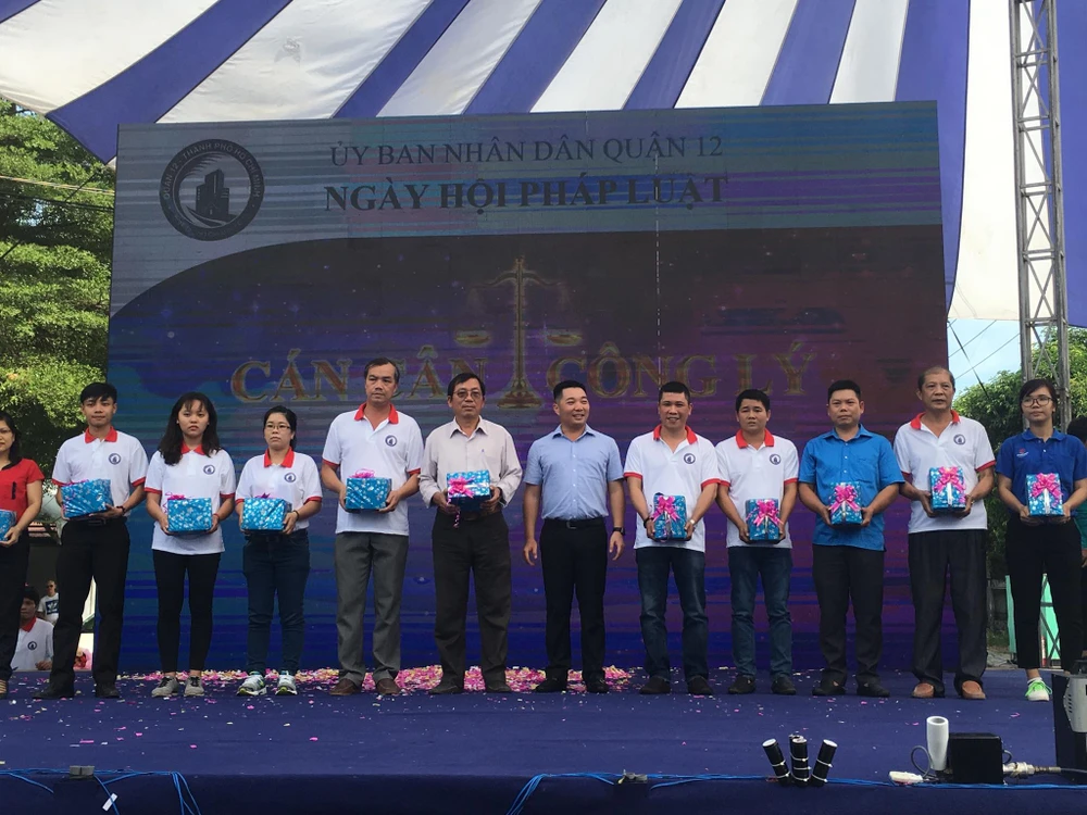 Quận 12 sẽ có phần mềm pháp luật tiếp dân ảnh 3