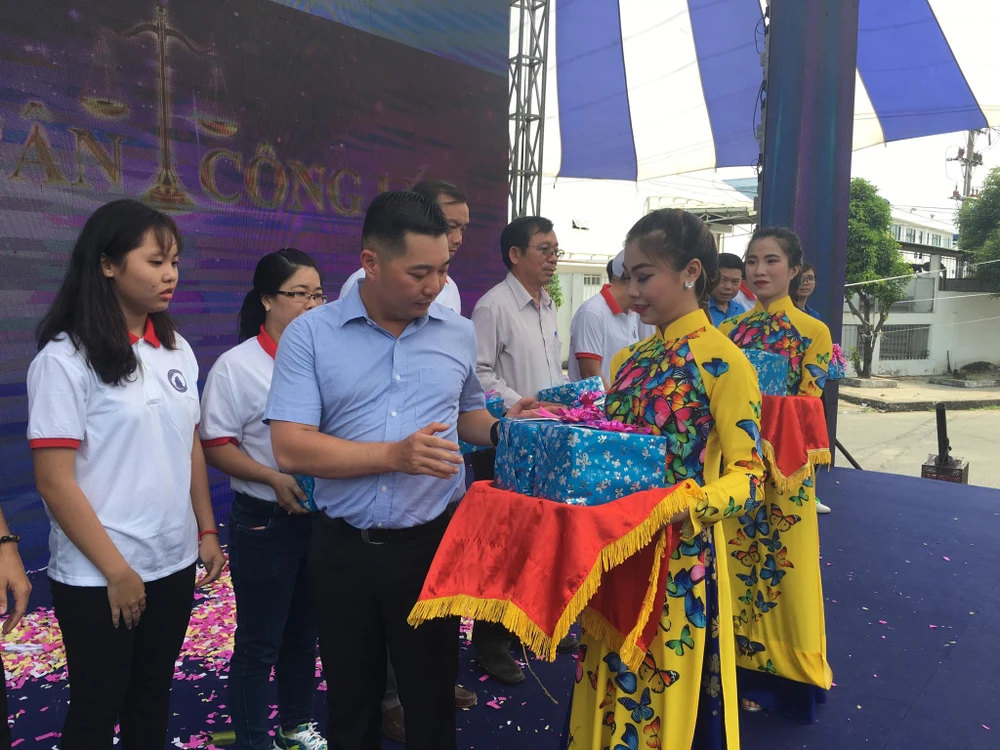 Quận 12 sẽ có phần mềm pháp luật tiếp dân ảnh 2