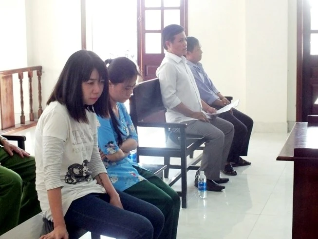 Kháng nghị vụ chứa mại dâm nghi lọt người ở Bình Chánh ảnh 1