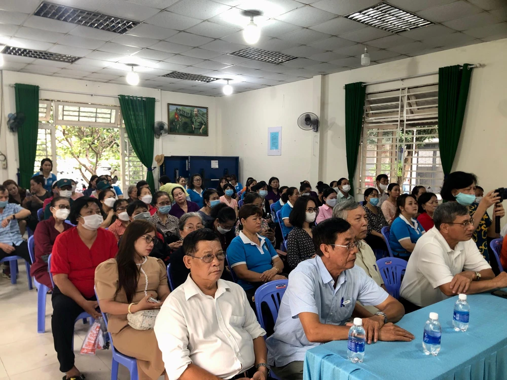 Nhiều sự quan tâm dành cho vấn đề nóng, mang đậm tính thời sự mà phiên toà xét xử. Ảnh: TRẦN LINH