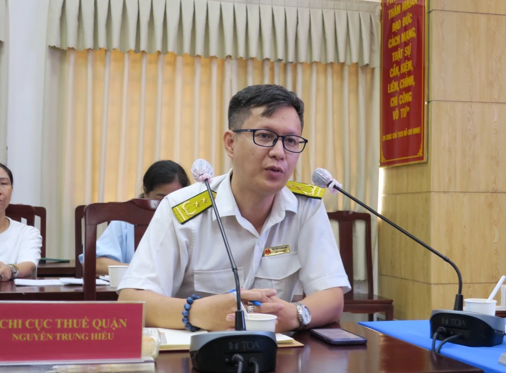 Ông Nguyễn Trung Hiếu - Chi cục Thuế quận Bình Tân. Ảnh: TRẦN LINH