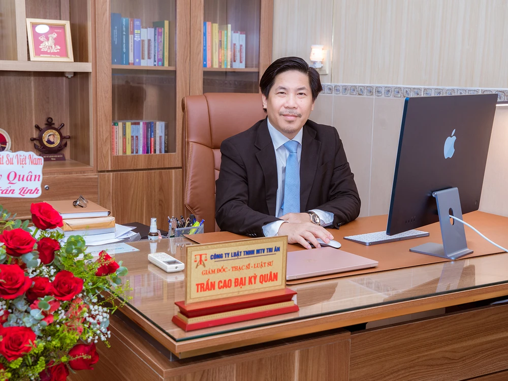 luat-su-tran-cao-dai-ky-quan.jpg