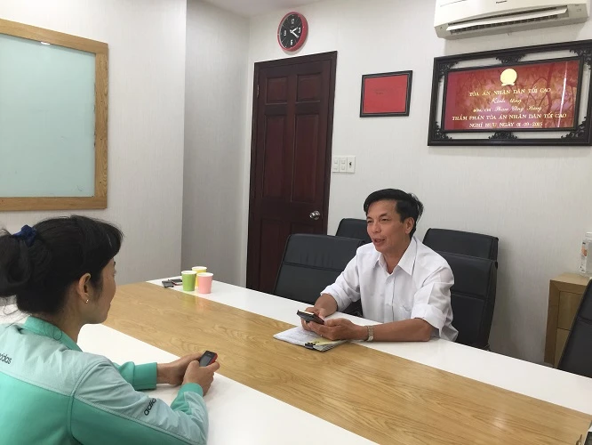 luat su Pham Cong Hung và chi Ong Thi Mai.jpeg