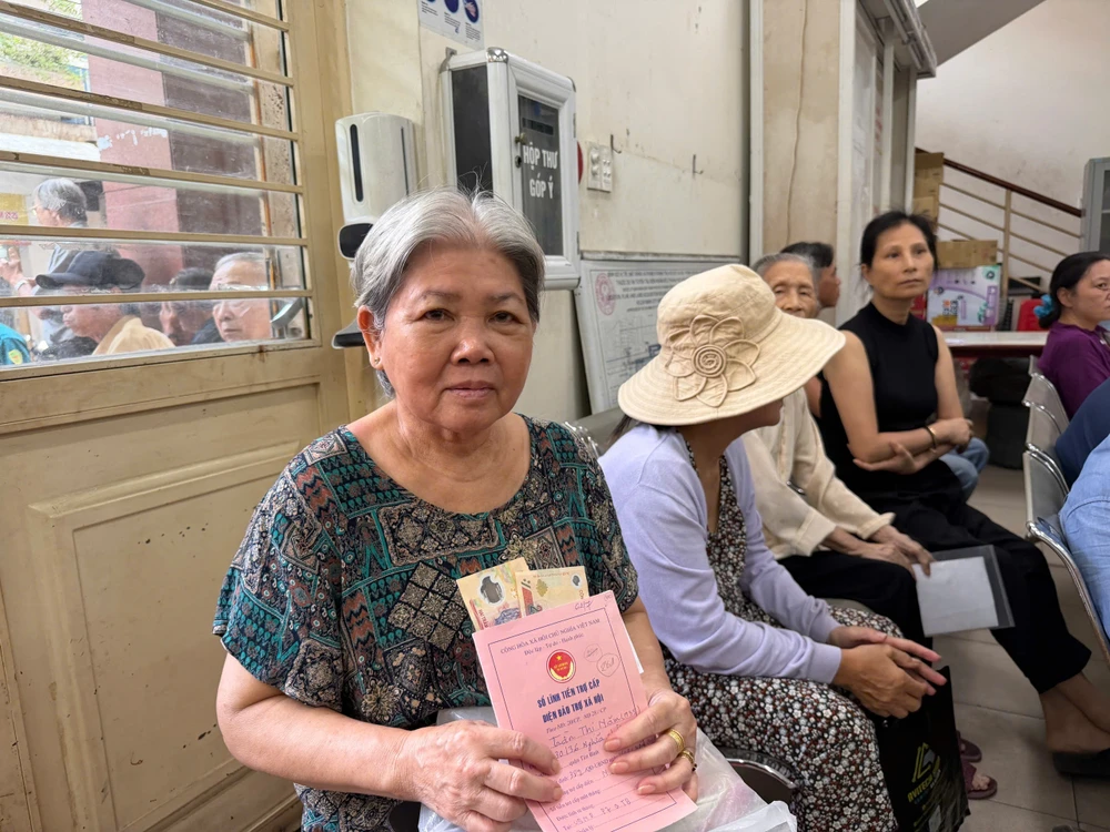 dan nhan tien tet.jpg