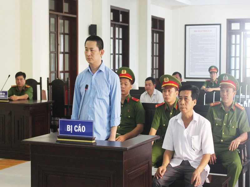 Trưởng BQL công trình giao thông và đô thị lãnh án tù