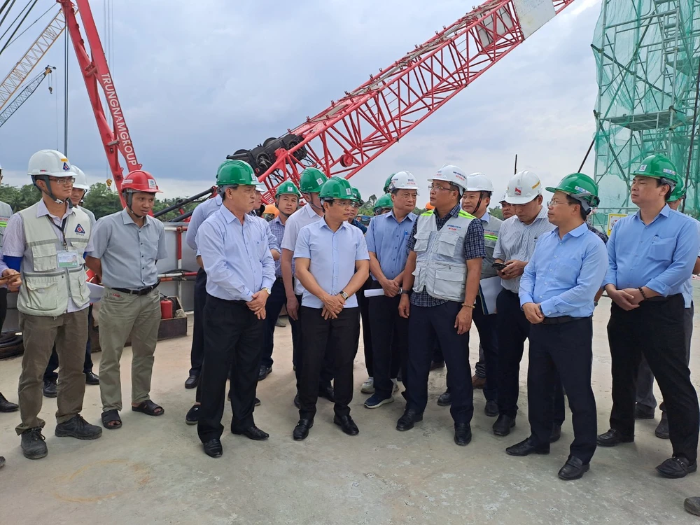 Cầu chính của dự án cầu Rạch Miễu 2 thi công vượt tiến độ 2 tháng