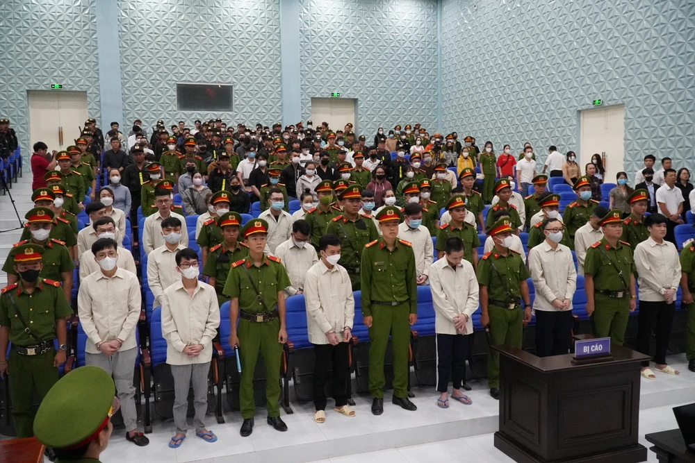 Đoi-no-thue-cong-ty-Phap-Viet (14).JPG